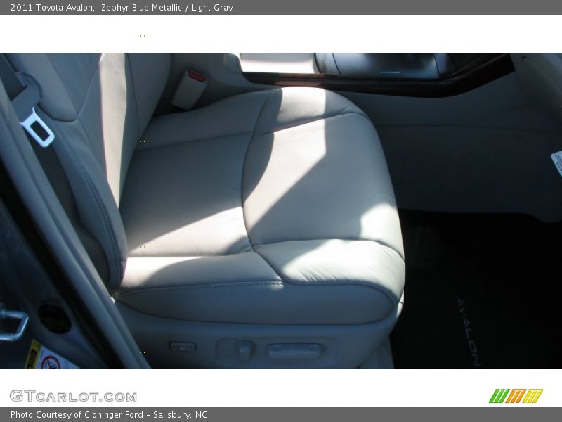 Zephyr Blue Metallic / Light Gray 2011 Toyota Avalon