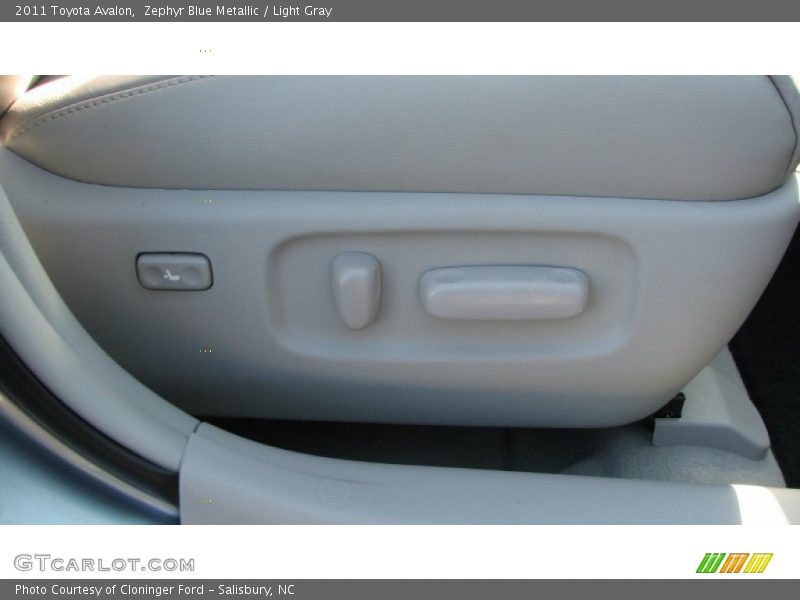 Zephyr Blue Metallic / Light Gray 2011 Toyota Avalon