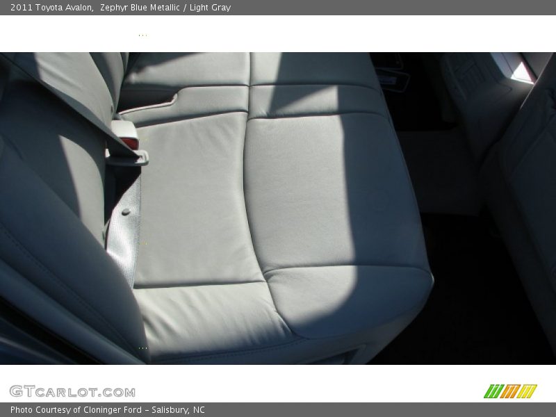 Zephyr Blue Metallic / Light Gray 2011 Toyota Avalon