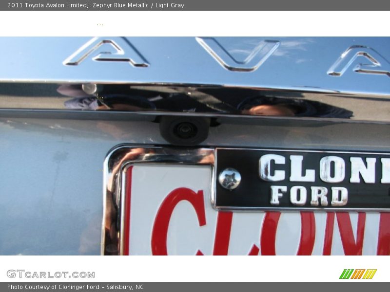 Zephyr Blue Metallic / Light Gray 2011 Toyota Avalon Limited