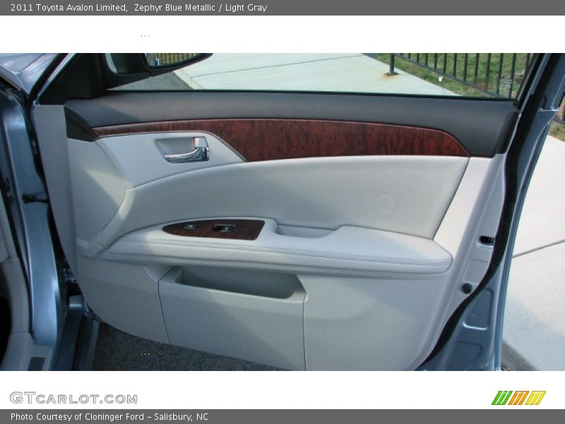Zephyr Blue Metallic / Light Gray 2011 Toyota Avalon Limited