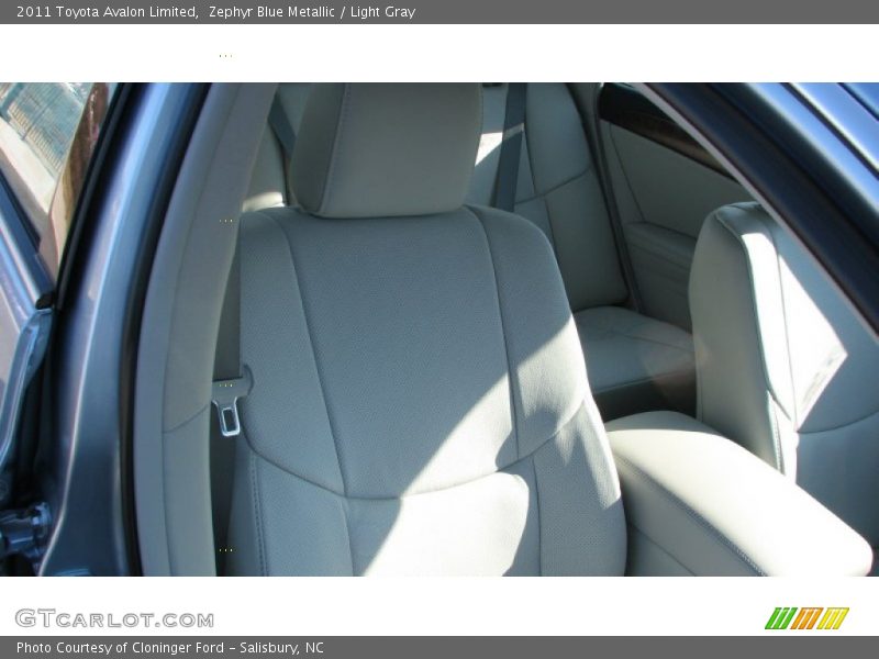 Zephyr Blue Metallic / Light Gray 2011 Toyota Avalon Limited