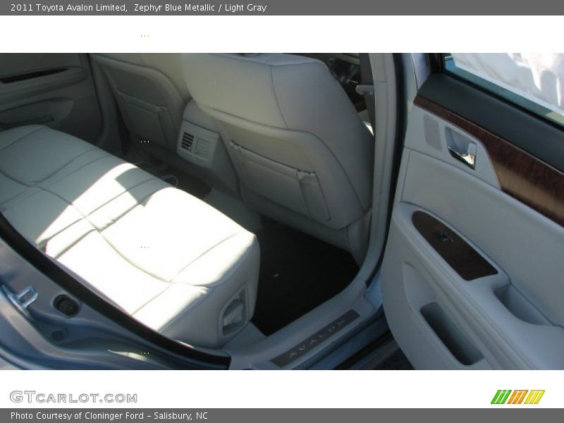 Zephyr Blue Metallic / Light Gray 2011 Toyota Avalon Limited
