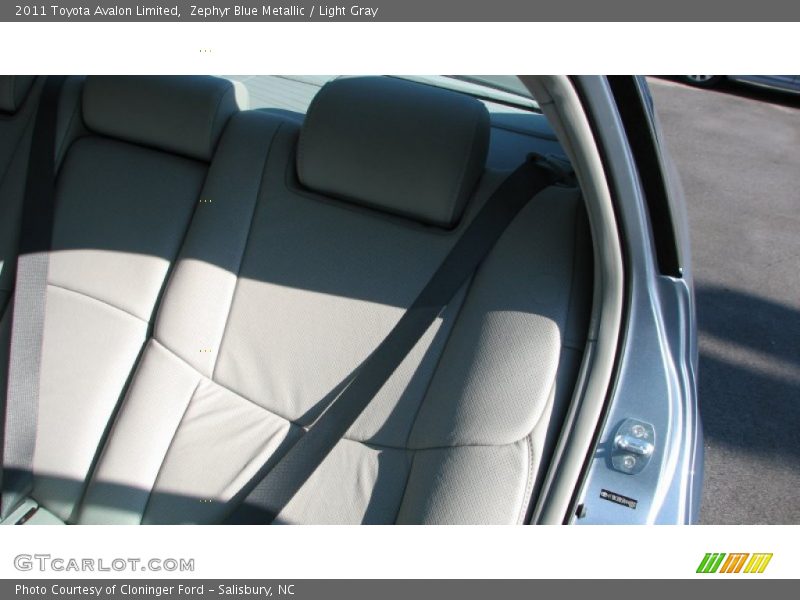 Zephyr Blue Metallic / Light Gray 2011 Toyota Avalon Limited