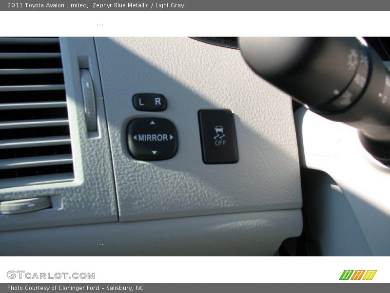 Zephyr Blue Metallic / Light Gray 2011 Toyota Avalon Limited