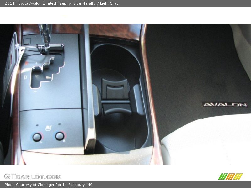 Zephyr Blue Metallic / Light Gray 2011 Toyota Avalon Limited