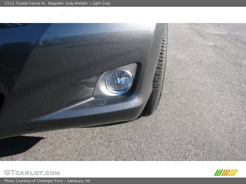 Magnetic Gray Metallic / Light Gray 2011 Toyota Venza I4