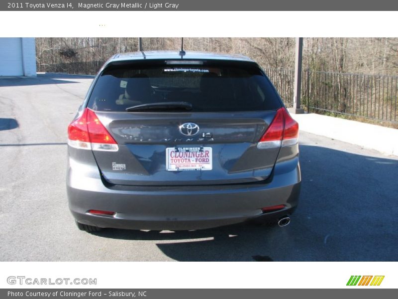 Magnetic Gray Metallic / Light Gray 2011 Toyota Venza I4