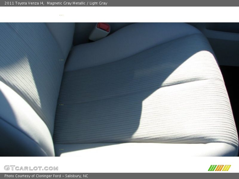 Magnetic Gray Metallic / Light Gray 2011 Toyota Venza I4