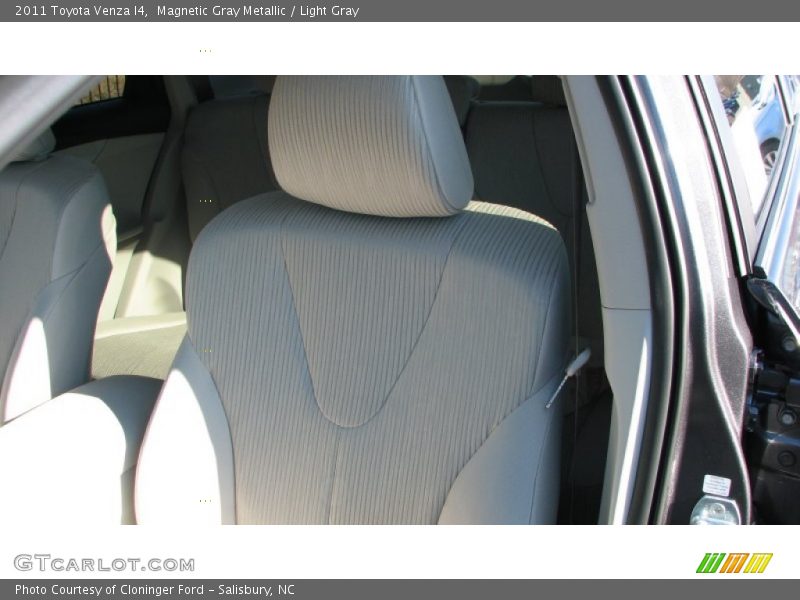Magnetic Gray Metallic / Light Gray 2011 Toyota Venza I4