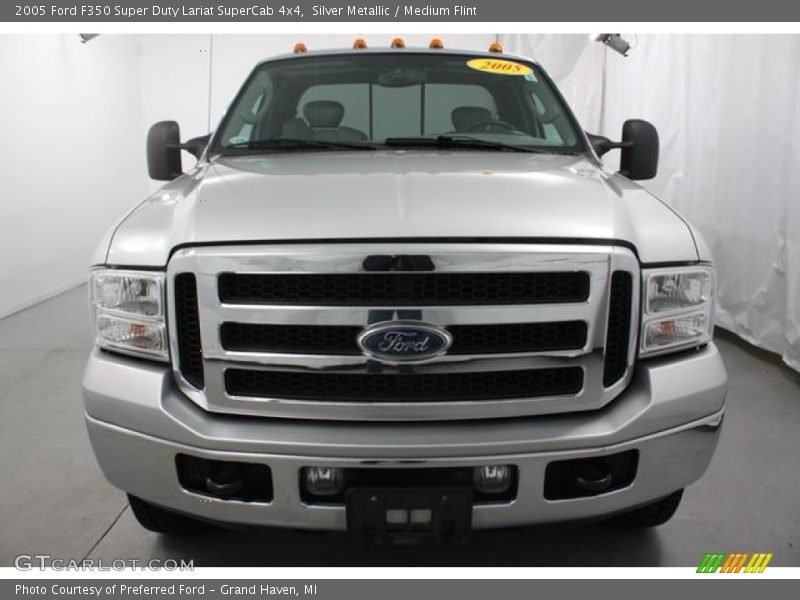 Silver Metallic / Medium Flint 2005 Ford F350 Super Duty Lariat SuperCab 4x4
