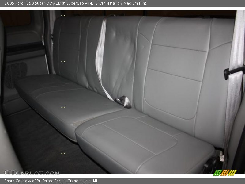 Silver Metallic / Medium Flint 2005 Ford F350 Super Duty Lariat SuperCab 4x4