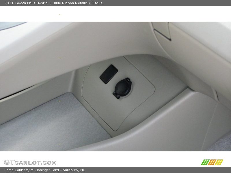 Blue Ribbon Metallic / Bisque 2011 Toyota Prius Hybrid II