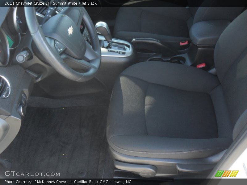 Summit White / Jet Black 2011 Chevrolet Cruze LT