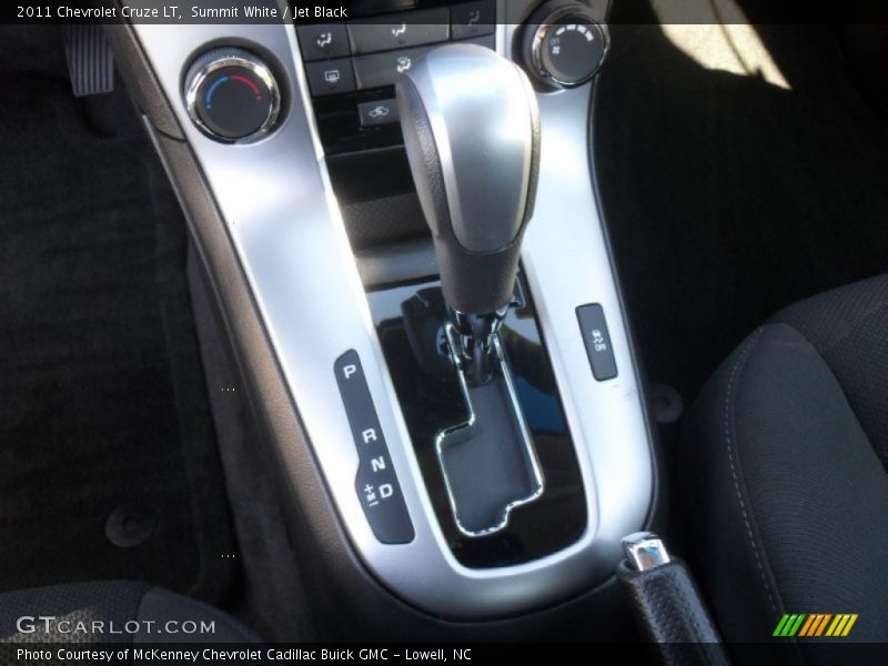 Summit White / Jet Black 2011 Chevrolet Cruze LT