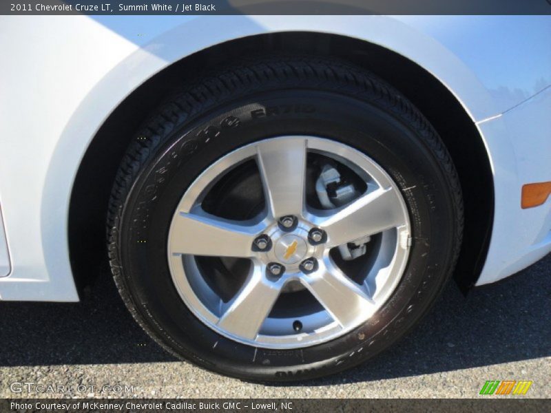 Summit White / Jet Black 2011 Chevrolet Cruze LT