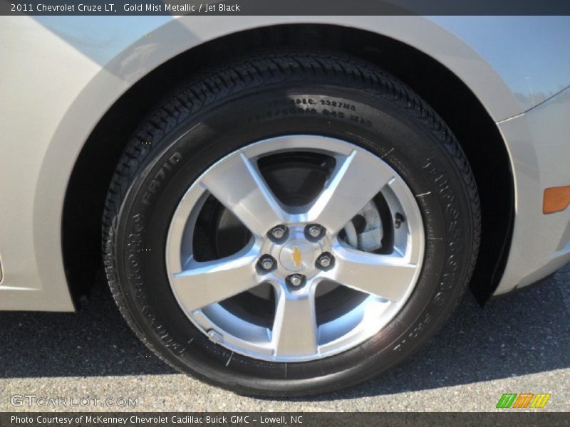 Gold Mist Metallic / Jet Black 2011 Chevrolet Cruze LT