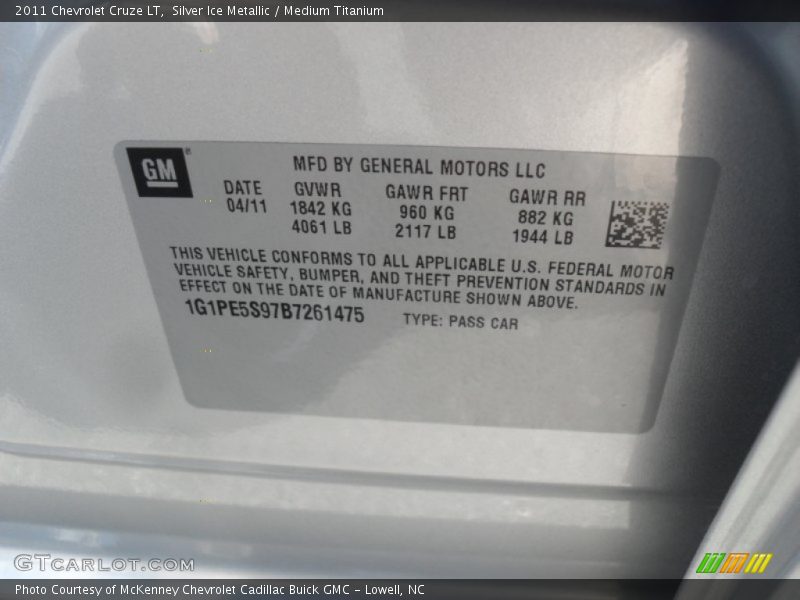 Silver Ice Metallic / Medium Titanium 2011 Chevrolet Cruze LT