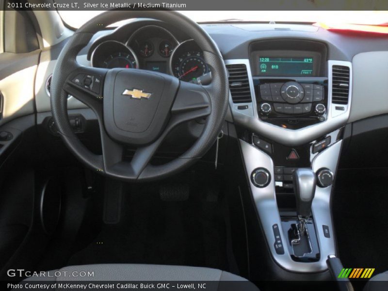 Silver Ice Metallic / Medium Titanium 2011 Chevrolet Cruze LT
