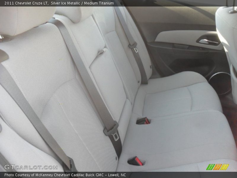 Silver Ice Metallic / Medium Titanium 2011 Chevrolet Cruze LT