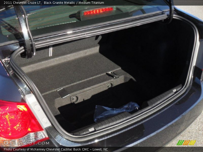 Black Granite Metallic / Medium Titanium 2011 Chevrolet Cruze LT