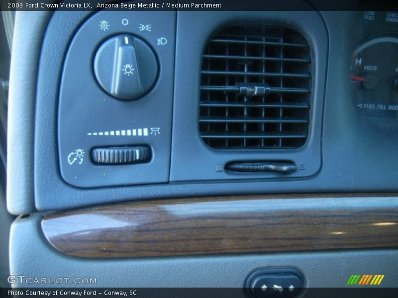 Arizona Beige Metallic / Medium Parchment 2003 Ford Crown Victoria LX