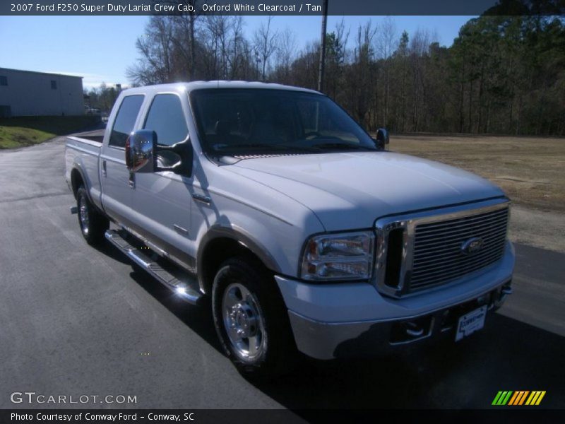Oxford White Clearcoat / Tan 2007 Ford F250 Super Duty Lariat Crew Cab