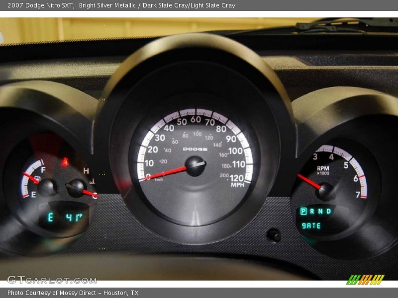 Bright Silver Metallic / Dark Slate Gray/Light Slate Gray 2007 Dodge Nitro SXT