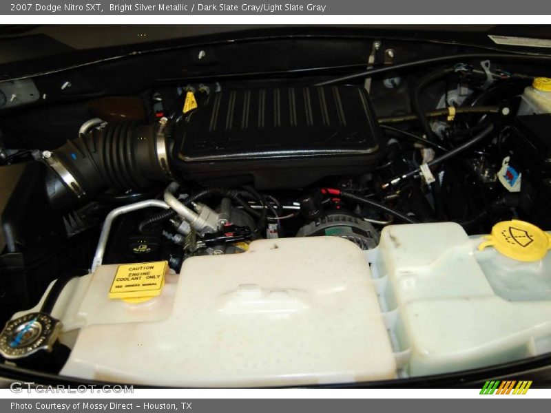 Bright Silver Metallic / Dark Slate Gray/Light Slate Gray 2007 Dodge Nitro SXT