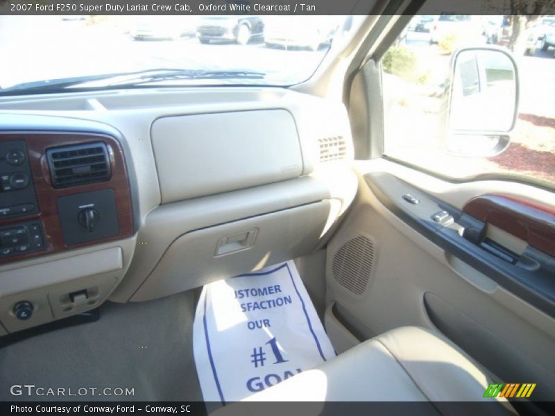 Oxford White Clearcoat / Tan 2007 Ford F250 Super Duty Lariat Crew Cab