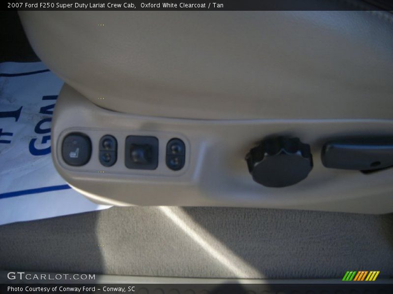 Controls of 2007 F250 Super Duty Lariat Crew Cab