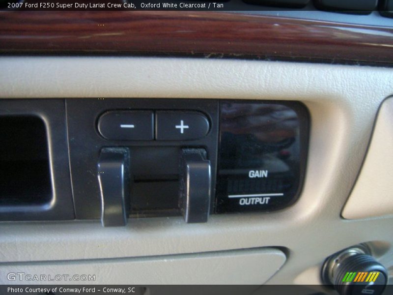 Oxford White Clearcoat / Tan 2007 Ford F250 Super Duty Lariat Crew Cab