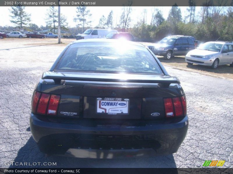 Black / Dark Charcoal 2002 Ford Mustang V6 Coupe