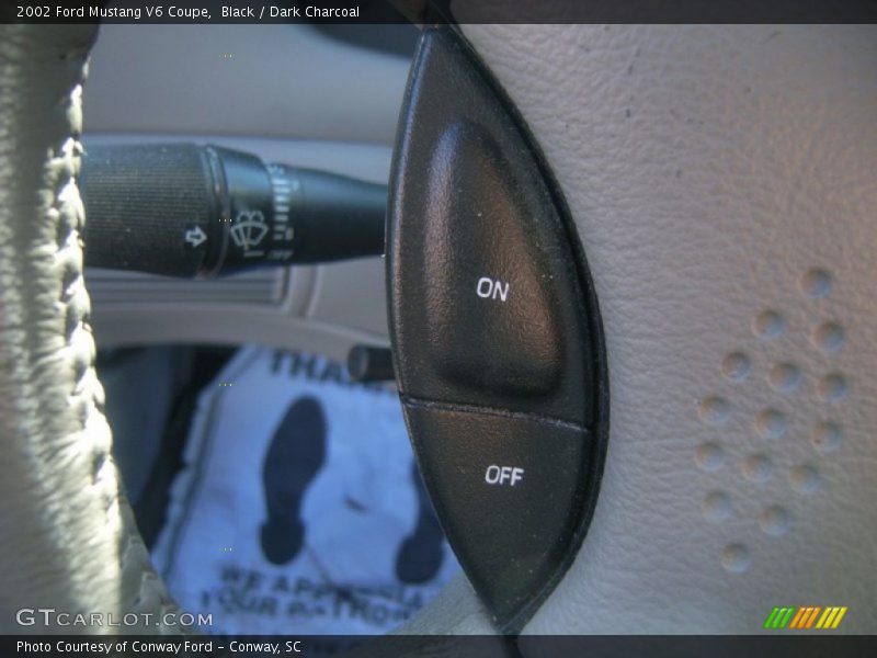 Black / Dark Charcoal 2002 Ford Mustang V6 Coupe