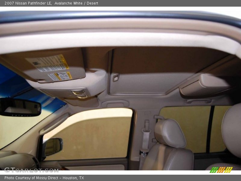 Avalanche White / Desert 2007 Nissan Pathfinder LE