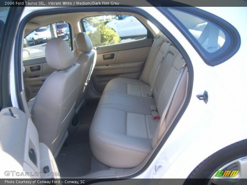 Vibrant White / Medium/Dark Flint Grey 2006 Ford Taurus SEL