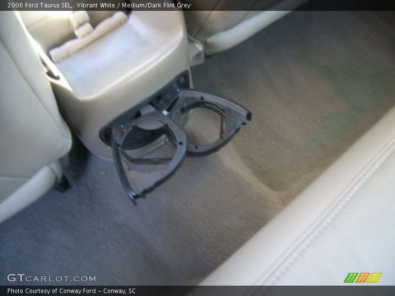 Vibrant White / Medium/Dark Flint Grey 2006 Ford Taurus SEL