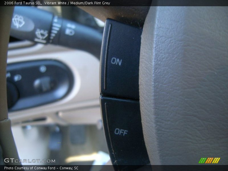 Vibrant White / Medium/Dark Flint Grey 2006 Ford Taurus SEL