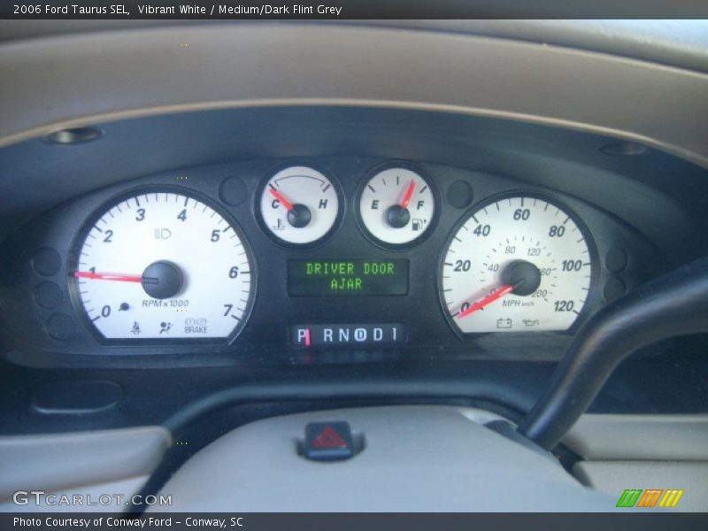 Vibrant White / Medium/Dark Flint Grey 2006 Ford Taurus SEL