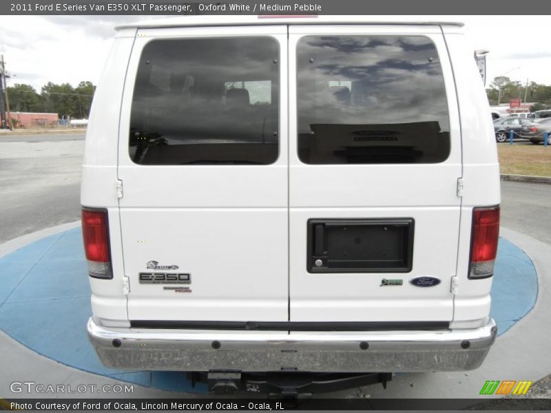 Oxford White / Medium Pebble 2011 Ford E Series Van E350 XLT Passenger
