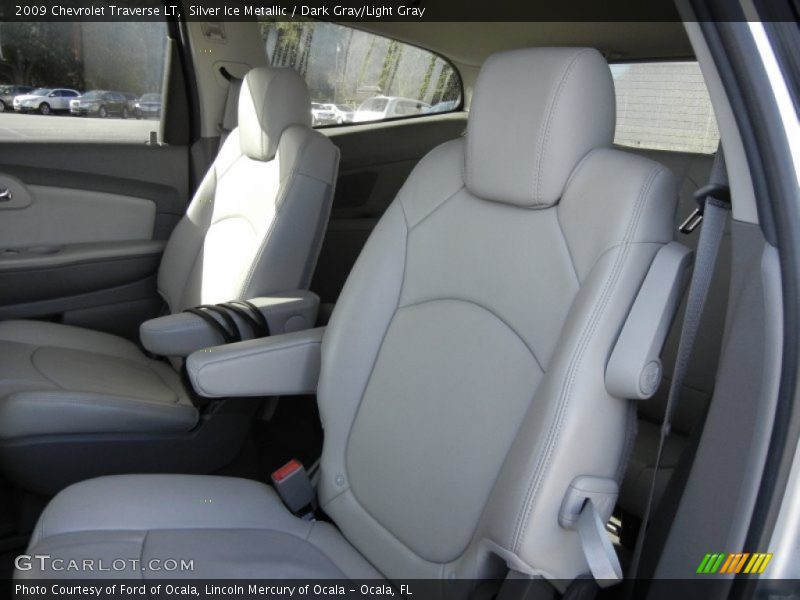  2009 Traverse LT Dark Gray/Light Gray Interior