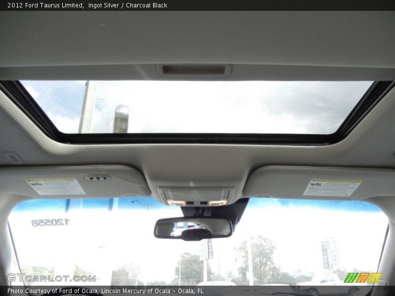 Sunroof of 2012 Taurus Limited