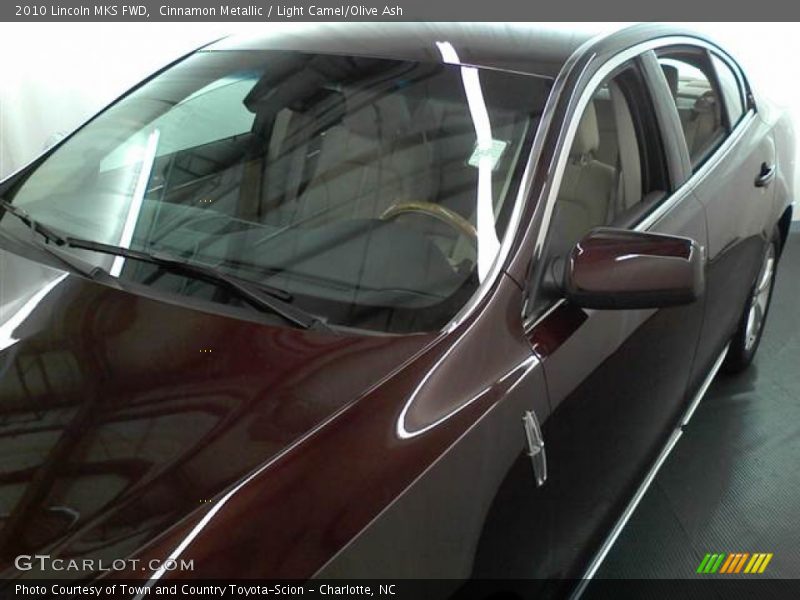 Cinnamon Metallic / Light Camel/Olive Ash 2010 Lincoln MKS FWD