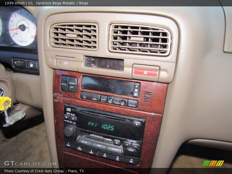 Sandrock Beige Metallic / Beige 1999 Infiniti I 30