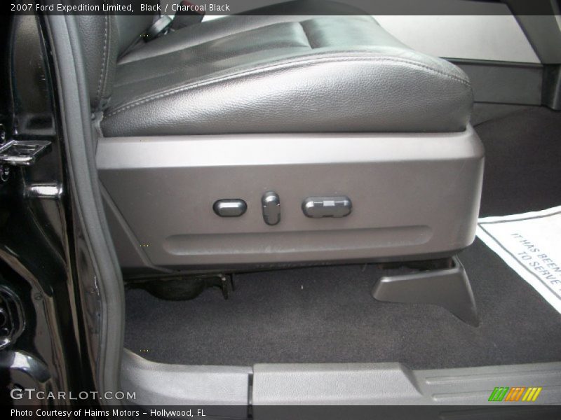 Black / Charcoal Black 2007 Ford Expedition Limited