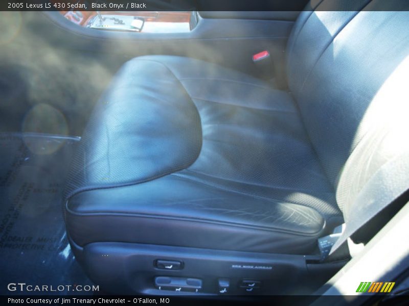 Black Onyx / Black 2005 Lexus LS 430 Sedan