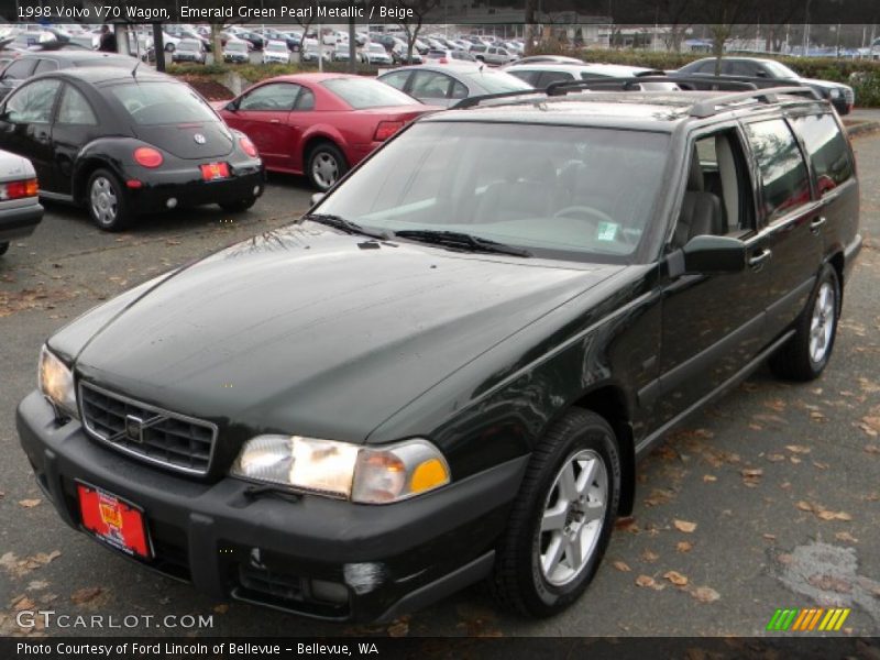 Emerald Green Pearl Metallic / Beige 1998 Volvo V70 Wagon