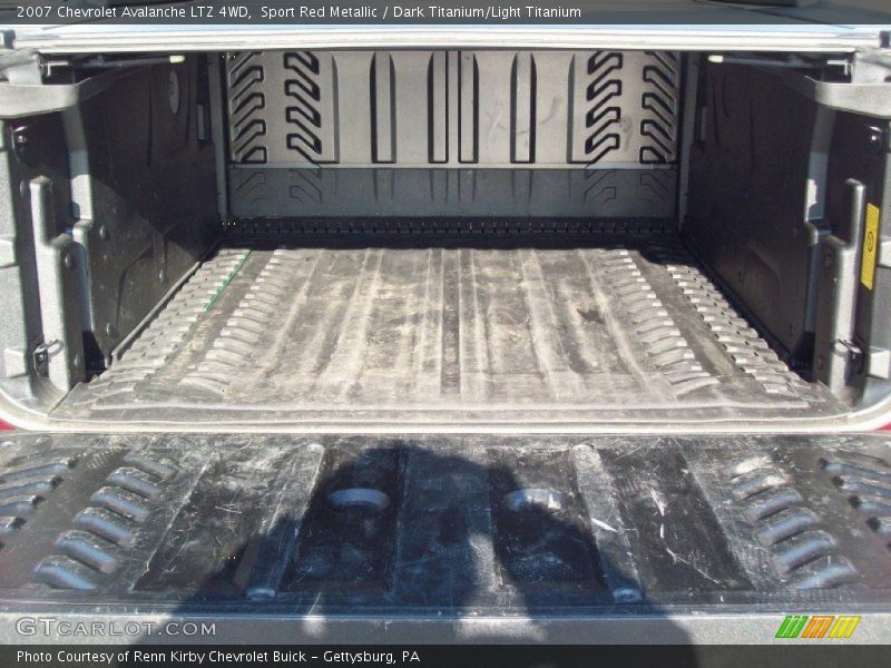 Sport Red Metallic / Dark Titanium/Light Titanium 2007 Chevrolet Avalanche LTZ 4WD