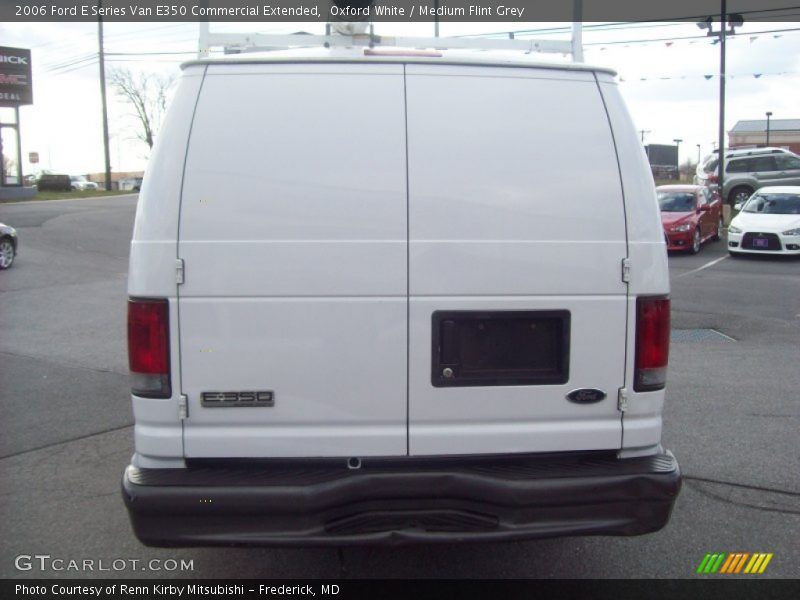 Oxford White / Medium Flint Grey 2006 Ford E Series Van E350 Commercial Extended