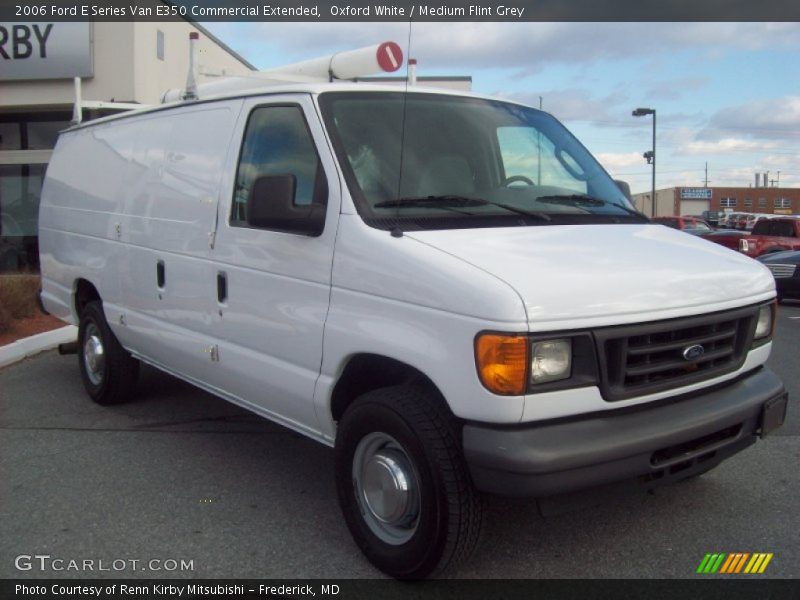 Oxford White / Medium Flint Grey 2006 Ford E Series Van E350 Commercial Extended